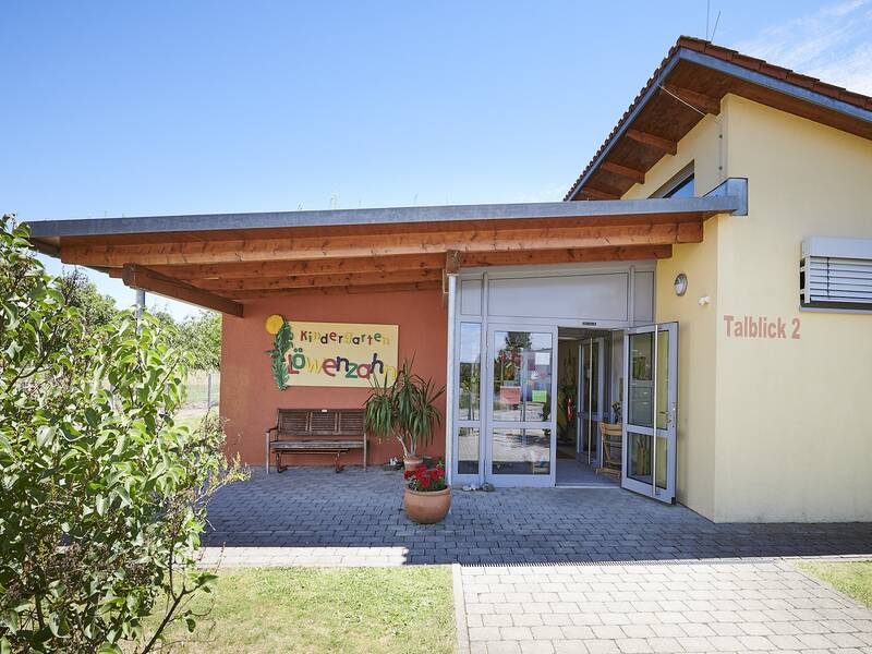 Eingangsbereich des Kindergartens Löwenzahn in Neufra