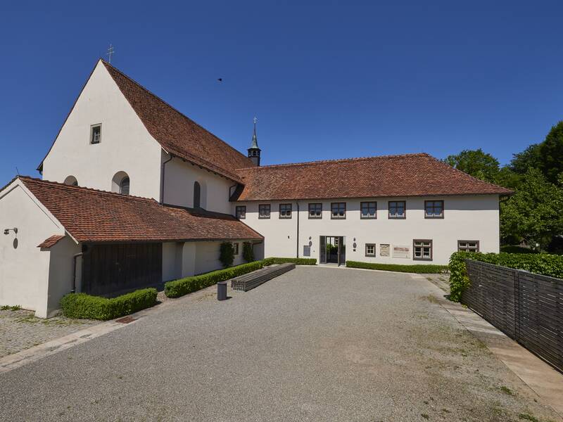 Kapuzinerkloster Außenansicht vor dem Eingang